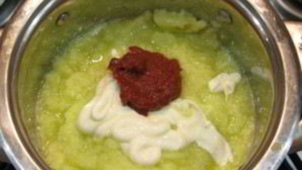 кабачковая икра с майонезом и пастой