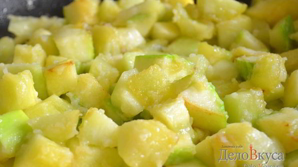 кабачковая икра с помидорами