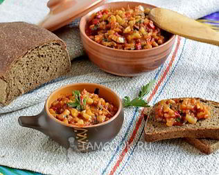 Кабачково-баклажанная икра по-восточному