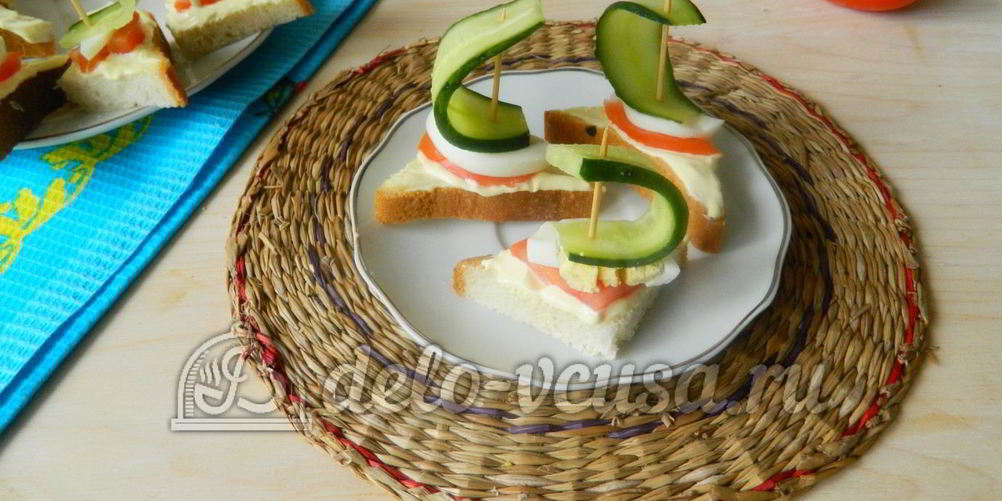 Рецепт канапе кораблики с огурцом