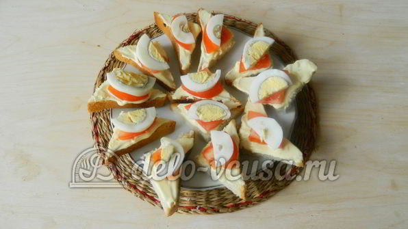 канапе кораблики с огурцом