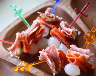 Канапе мясные