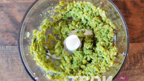 канапе на шпажках