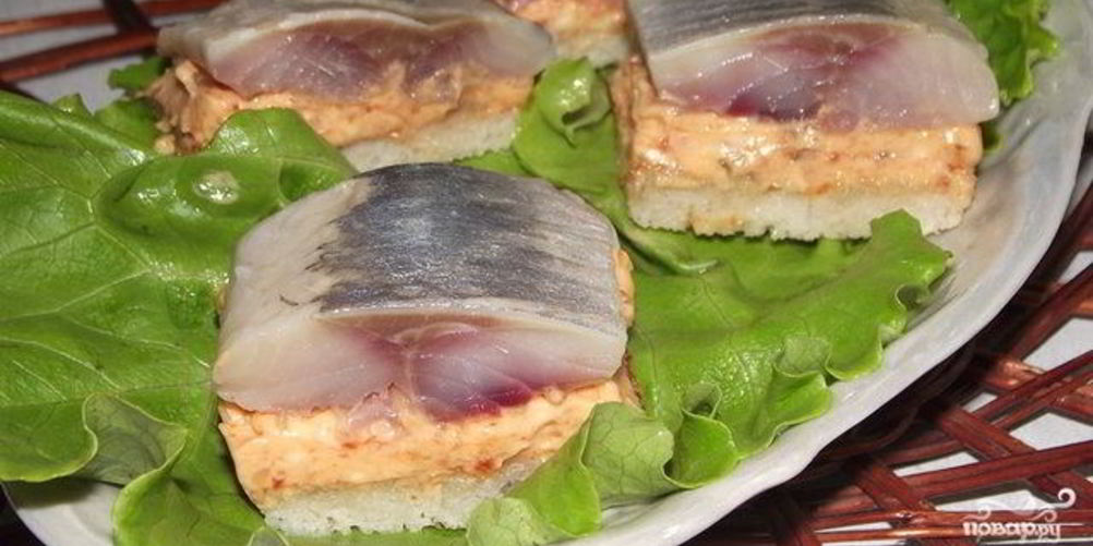 Рецепт канапе с селедкой