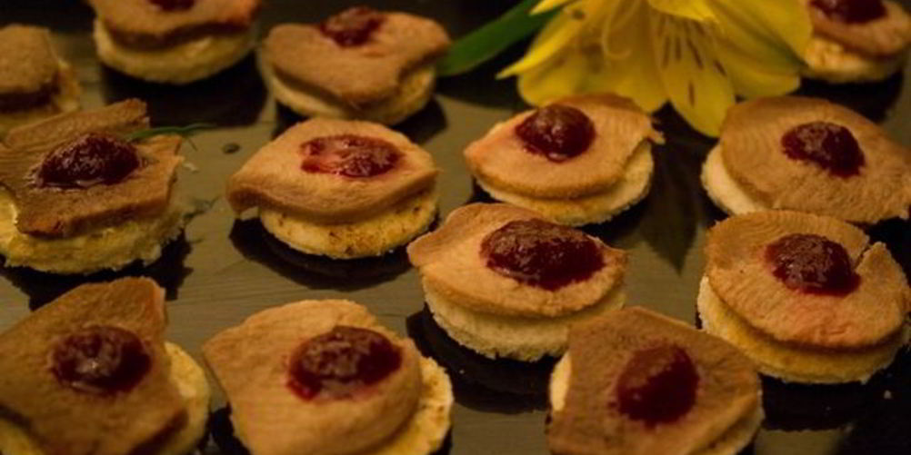 Рецепт канапе с языкома