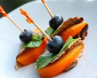 Канапе с жареным мясом