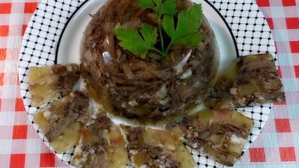 Холодец из ножек говядины