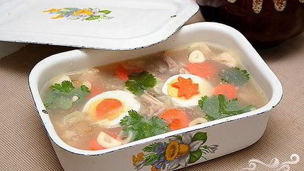 Свиной холодец с соусом