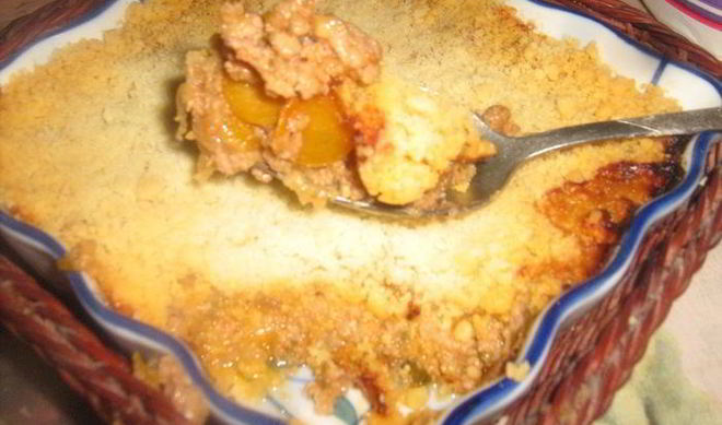 Мясной крамбл с цукини