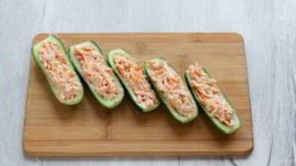 огурцы, фаршированные орехами