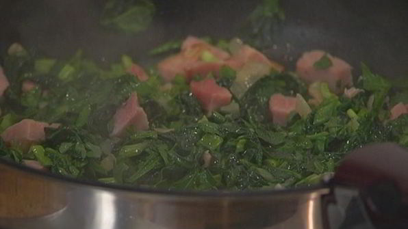 фриттата со шпинатом и ветчиной