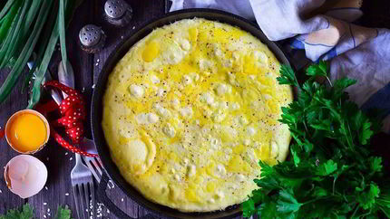 Омлет на сковороде