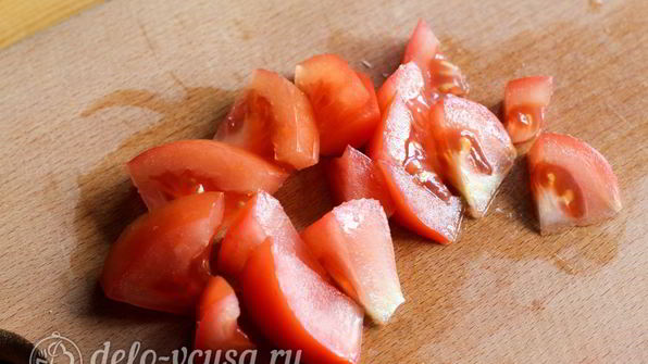 омлет с помидорами