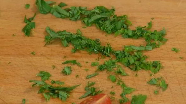 простой омлет с курицей и шампиньонами