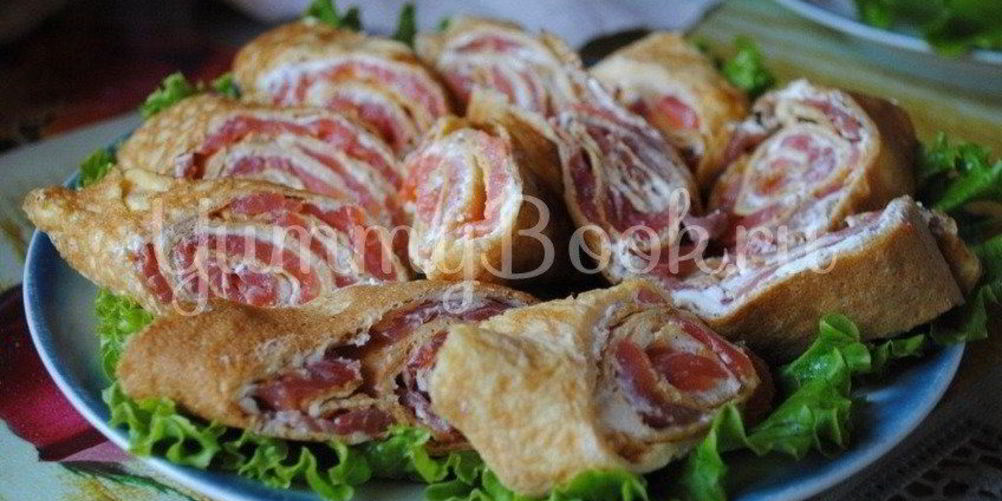 Рецепт рулетиков из омлета с форелью