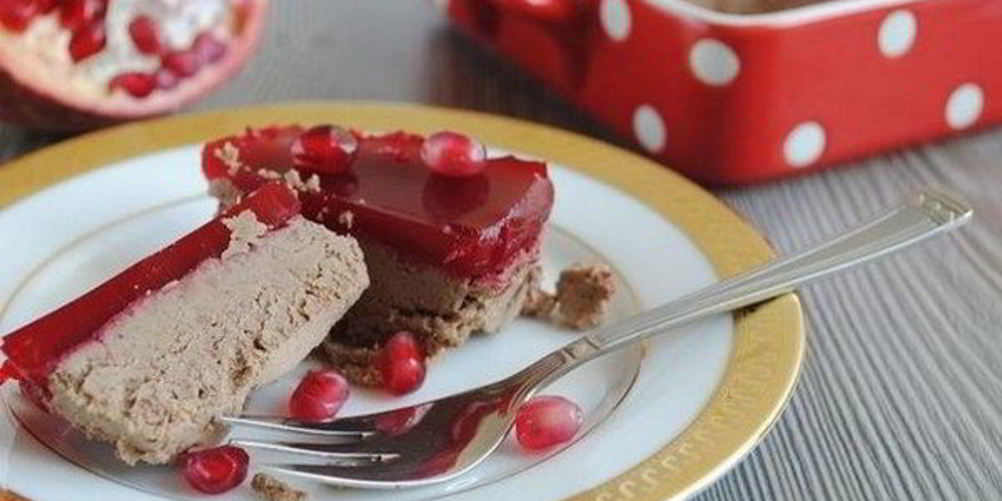 Рецепт куриного паштета под гранатовым желе