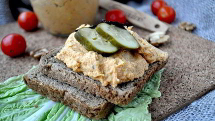 Паштет из куриной грудки с тыквой и грецкими орехами