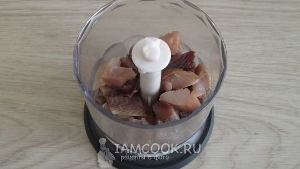 паштет из селедки и яблок