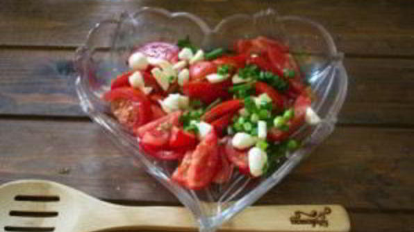 помидоры с моцареллой