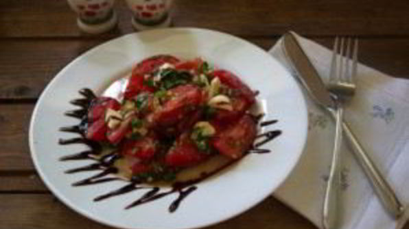 помидоры с моцареллой