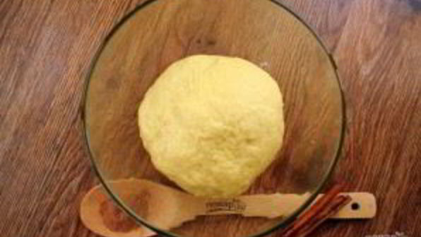 гигантский коричный ролл