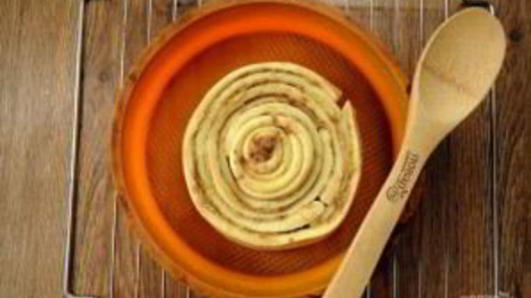 гигантский коричный ролл