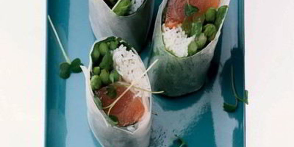 Рецепт хрустящих роллов с лососем и спаржей