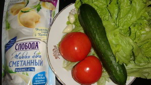 ролл с курицей и овощами