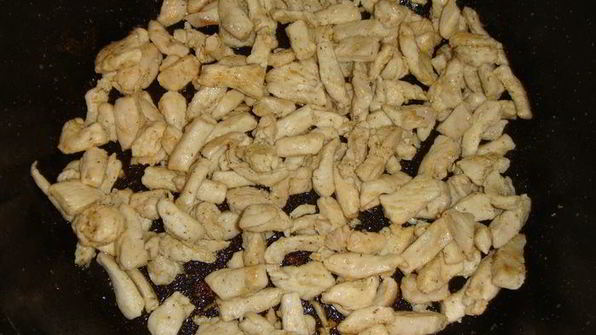 ролл с курицей и овощами