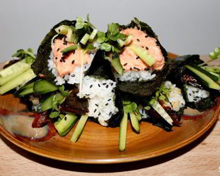 Ролл с угрем