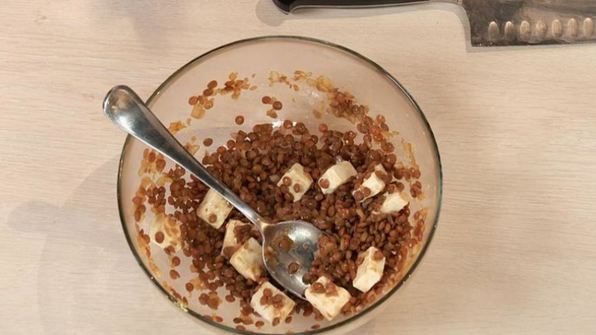 роллы из говяжьей печенки с чечевицей