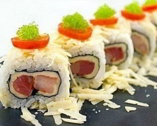 Роллы с семгой и креветками по-домашнему