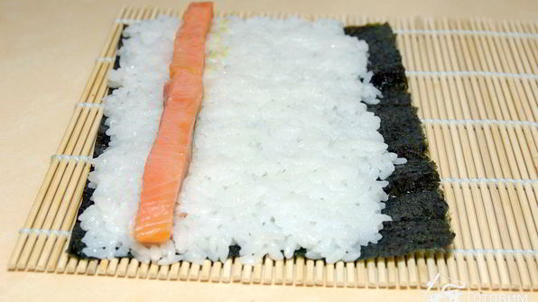 роллы с семгой