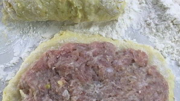 картофельные рулетики с мясом