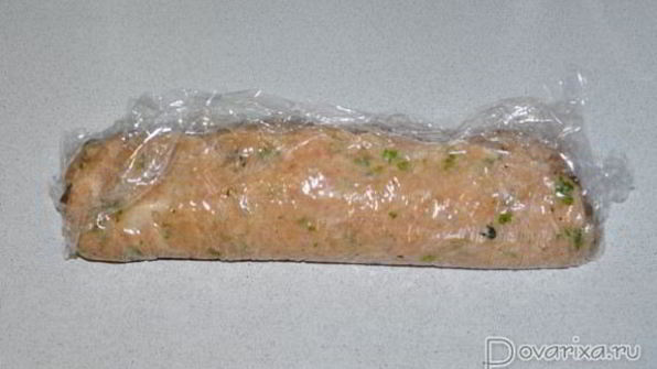 куриный рулет с грибами и луком-пореем