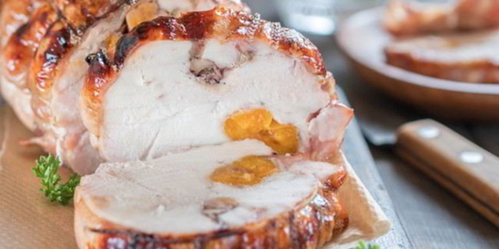 Рецепт куриного рулета с курагой