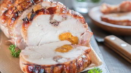 Куриный рулет с курагой