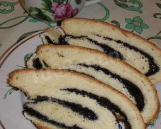 Маковый рулет дрожжевой