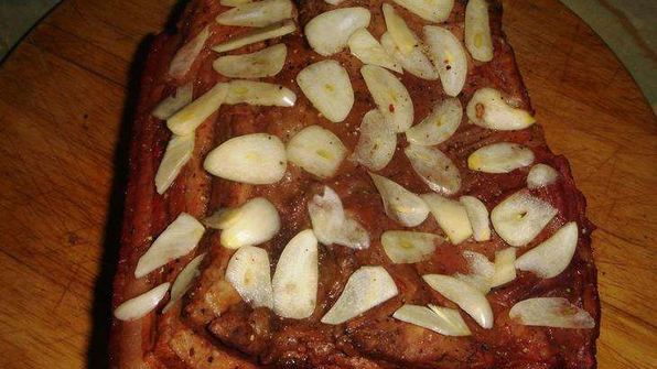 мясные рулетики из грудинки