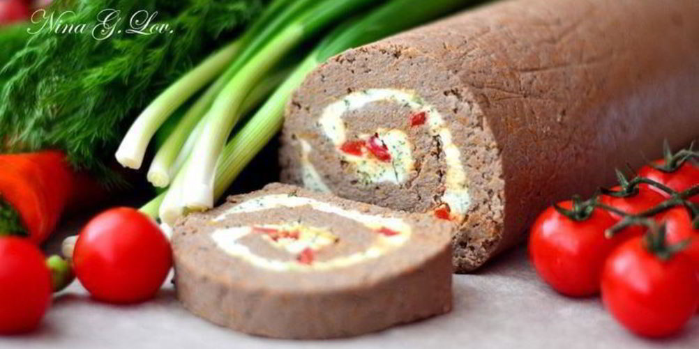 Рецепт рулета из отварной печени с пикантной сливочной начинкой