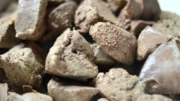 рулет из отварной печени с пикантной сливочной начинкой