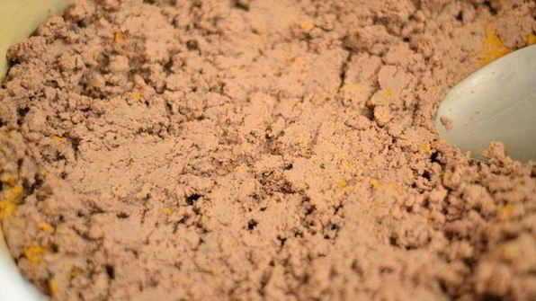 рулет из отварной печени с пикантной сливочной начинкой