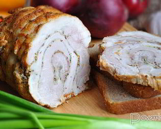 Рулет из свиной брюшины с горчицей и хреном