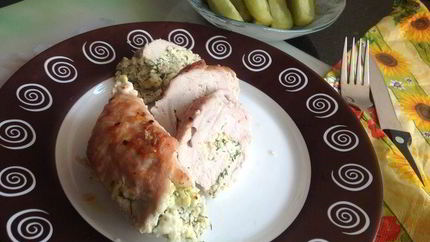 Рулеты из индейки с творогом и зеленью