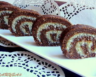 Шоколадно-кокосовый рулет без выпечки