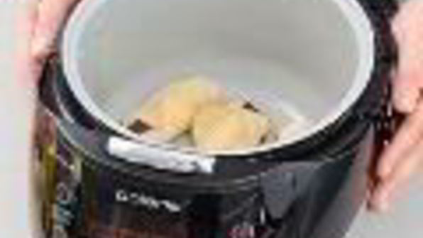 слоеные рулетики с шоколадом в мультиварке