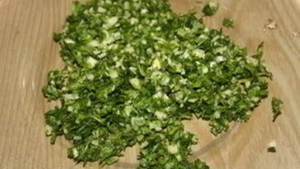 свиной рулет с миндалем