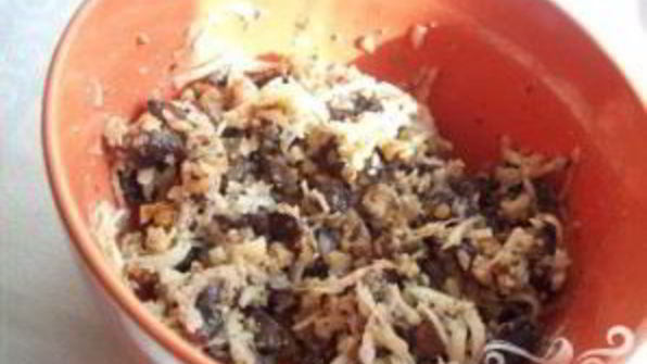 свиные рулеты с сыром и грибами