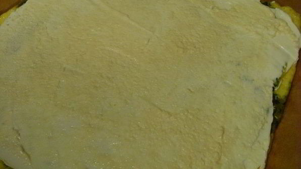 сырный рулет с лососем и шпинатом