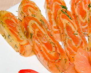 Сырный рулет с семгой